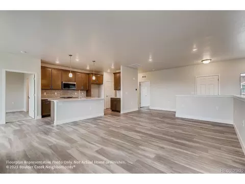 8026 E 126th Ct, Thornton, CO 80602 photo 2