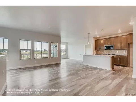 8026 E 126th Ct, Thornton, CO 80602 photo 3