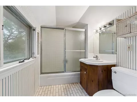 Bath - 4844 Silver Sage Ct, Boulder, CO 80301 photo 3 of 3