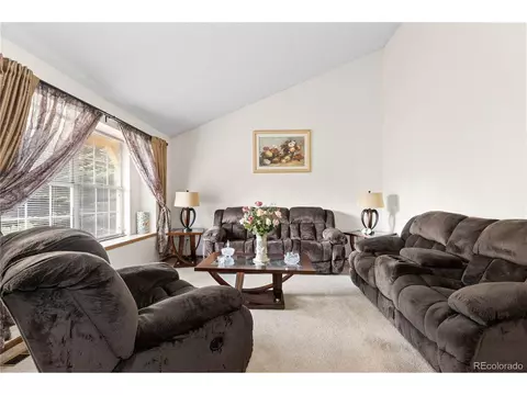 16307 E Center Dr, Aurora, CO 80017 photo 3