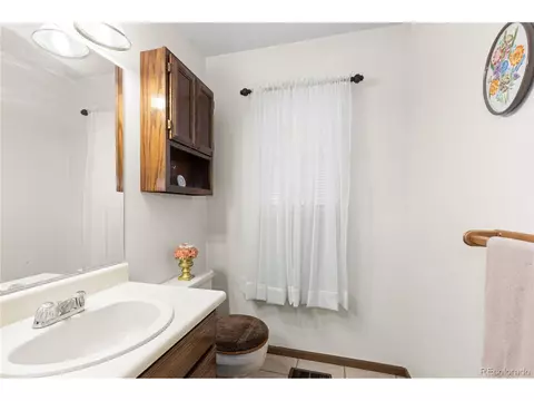 16307 E Center Dr, Aurora, CO 80017 photo 8