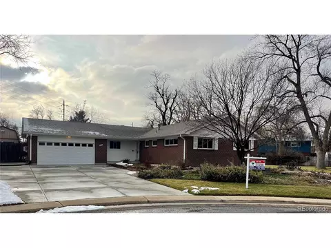 6671 S Race Cir, Centennial, CO 80121