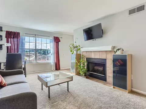 9110 E Arbor Cir #J, Englewood, CO 80111