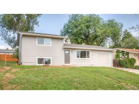 726 E Paradise Ln, Colorado Springs, CO 80904