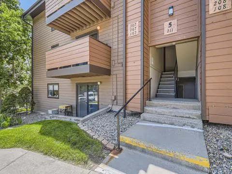 211 Wright St #207, Lakewood, CO 80228