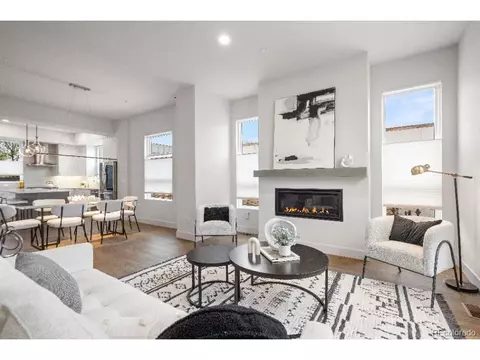 Living - 2911 32nd St, Boulder, CO 80301 photo 2 of 4