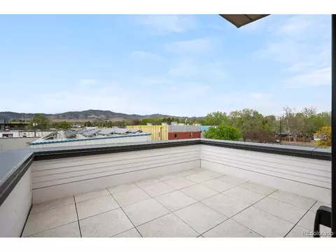 Exterior - 2911 32nd St, Boulder, CO 80301 photo 3 of 4