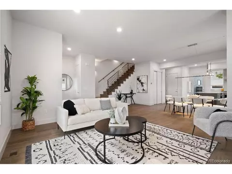 Living - 2911 32nd St, Boulder, CO 80301 photo 3 of 4