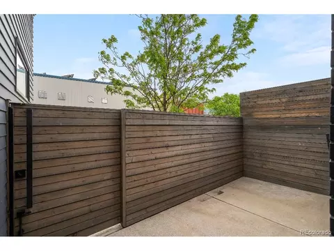 Exterior - 2911 32nd St, Boulder, CO 80301 photo 2 of 4