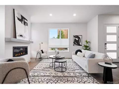 Living - 2911 32nd St, Boulder, CO 80301 photo 1 of 4