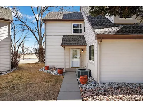 2132 S Victor St #A, Aurora, CO 80014