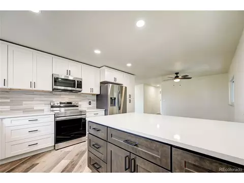 658 E Front St, Byers, CO 80103 photo 9