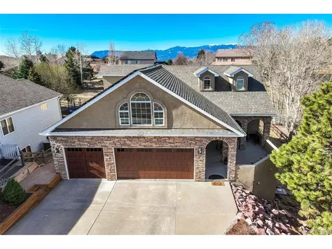 5412 Wells Fargo Dr, Colorado Springs, CO 80918