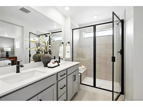 Bath - 6821 E 148th Dr, Thornton, CO 80602 photo 2 of 3