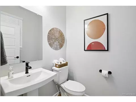 Bath - 6821 E 148th Dr, Thornton, CO 80602 photo 1 of 3