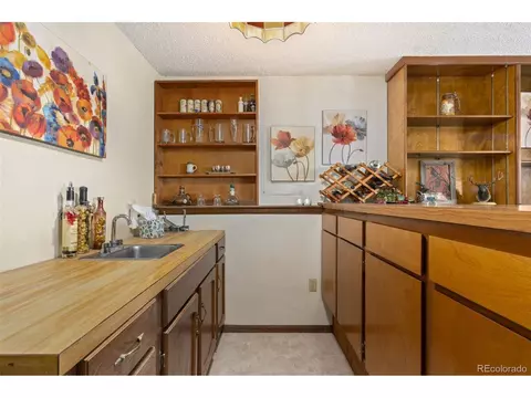 Kitchen - 4808 Beverly Dr, Berthoud, CO 80513 photo 4 of 4