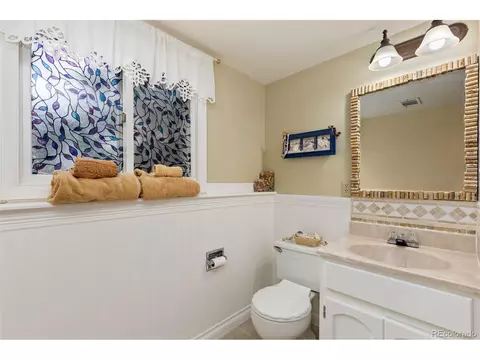 Bath - 4808 Beverly Dr, Berthoud, CO 80513 photo 4 of 4