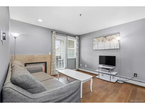 Living - 1405 Broadway #206, Boulder, CO 80302 photo 2 of 3