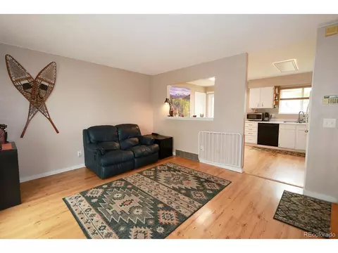 16064 E Adriatic Pl, Aurora, CO 80013 photo 2