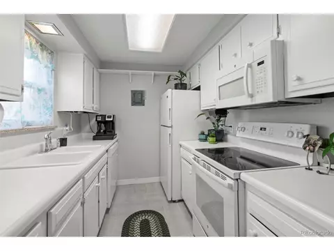 Undisclosed, Arvada, CO 80004 photo 4