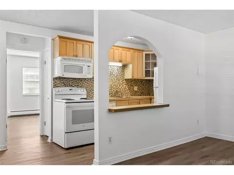 Kitchen - 5875 E Iliff Ave #D-219, Denver, CO 80222 photo 6 of 6