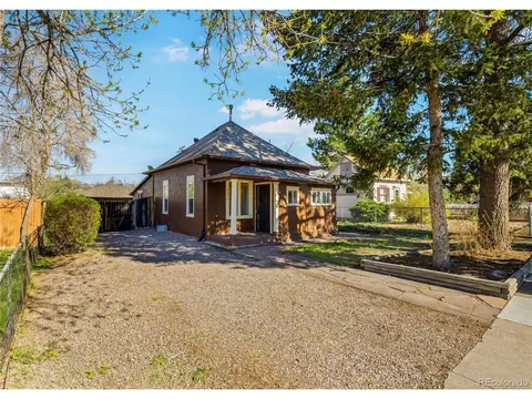 Undisclosed, Englewood, CO 80110