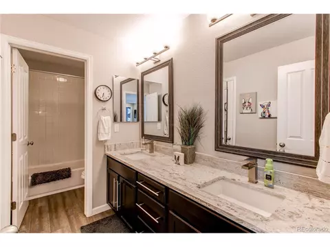 21982 E Layton Dr, Aurora, CO 80015 photo 33