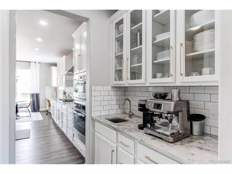 21982 E Layton Dr, Aurora, CO 80015 photo 9