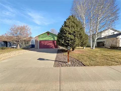 304 N 44th Avenue Ct, Greeley, CO 80634