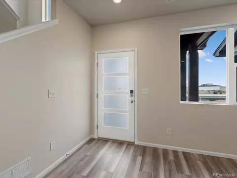 21161 E 63rd Dr, Aurora, CO 80019 photo 2