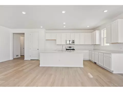 200 Lark Sparrow Way, Bennett, CO 80102 photo 11