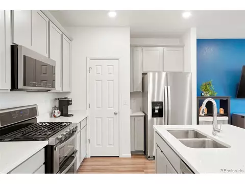 21528 E 59th Pl, Aurora, CO 80019 photo 7