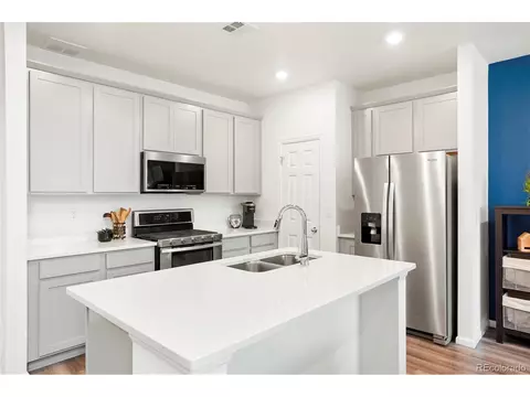 21528 E 59th Pl, Aurora, CO 80019 photo 6