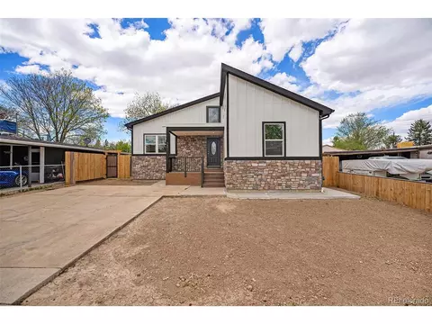 909 Glen Moor St, Dacono, CO 80514