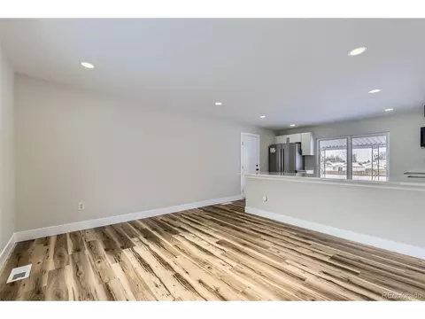 15689 Eastman Pl, Aurora, CO 80013 photo 6