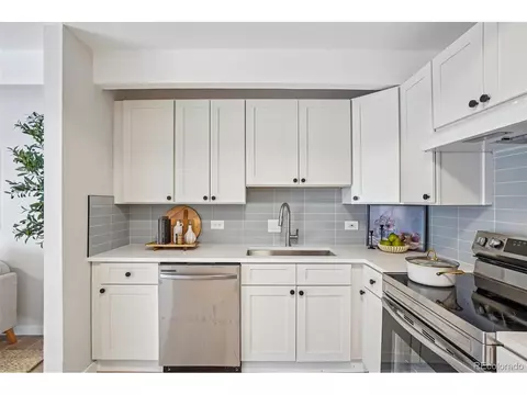 Kitchen - 555 E 10th Ave #3, Denver, CO 80203 photo 3 of 4