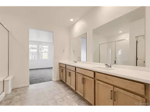 Undisclosed, Aurora, CO 80019 photo 16