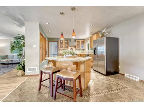 6904 E Villanova Pl, Denver, CO 80224