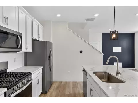 Kitchen - 21233 E 63rd Dr, Aurora, CO 80019 photo 4 of 4