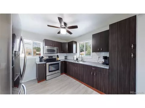 7020 Avrum Dr, Denver, CO 80221