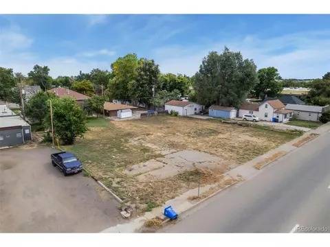 206 S Lincoln Ave, Loveland, CO 80537