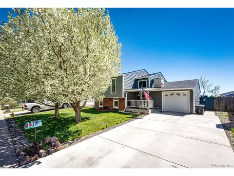 862 Centennial Way, Bennett, CO 80102