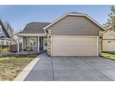 4158 S Lewiston Cir, Aurora, CO 80013