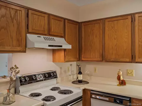 341 Wright St #206, Lakewood, CO 80228 photo 8