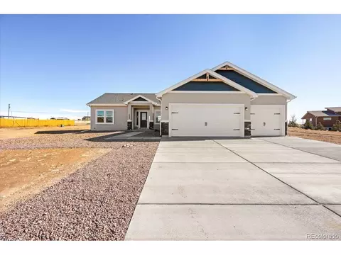 1686 N Billy The Kid Ln, Pueblo West, CO 81007