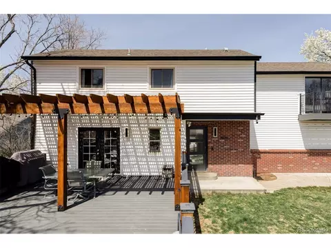 899 W Peakview Cir, Littleton, CO 80120