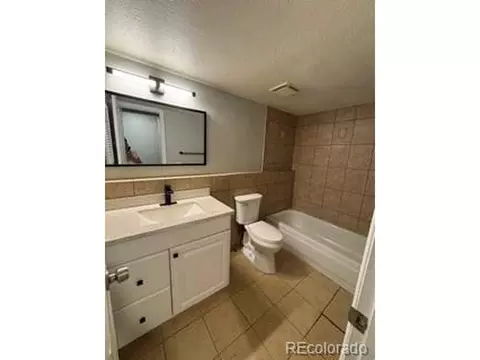 Bath - 14704 E 2nd Ave #E-111, Aurora, CO 80011 photo 4 of 4