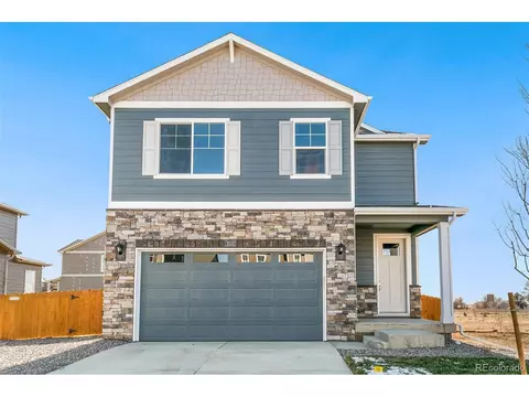 796 Crest St, Lochbuie, CO 80603