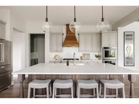 27653 Euclid Dr, Aurora, CO 80016 photo 3
