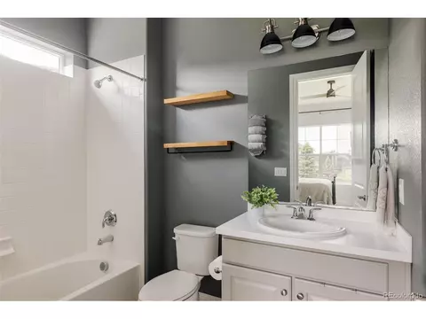 27653 Euclid Dr, Aurora, CO 80016 photo 9